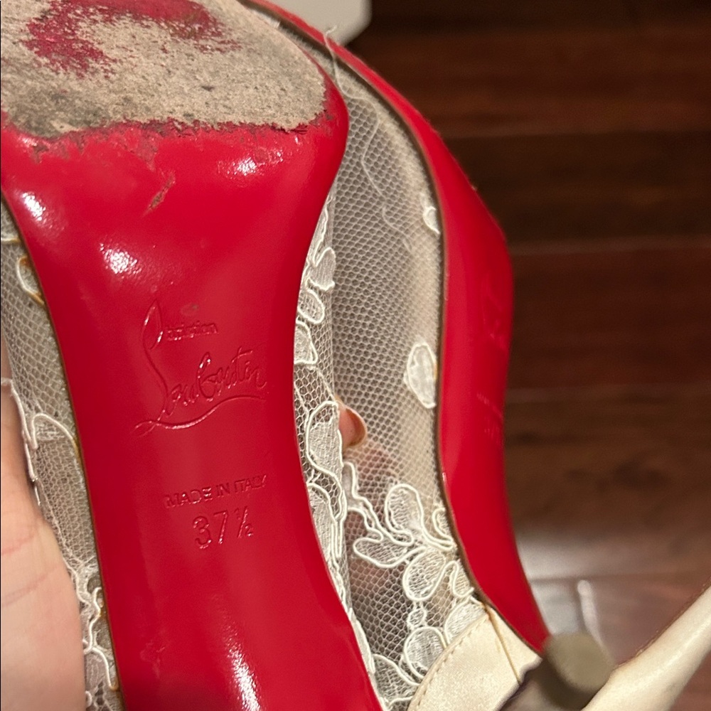 Christian Loubiton white lace Heels - Picture 7 of 7